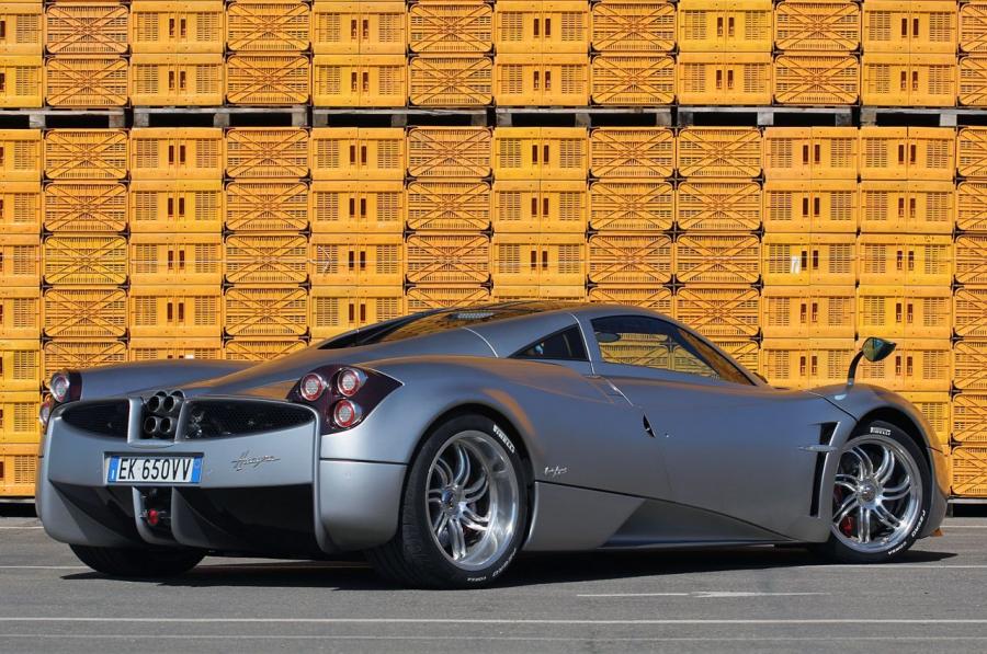  Pagani Huayra 2013 года  (фото 34 из 56)